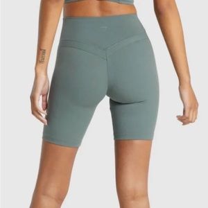 Whitney Simmons x gym shark biker shorts